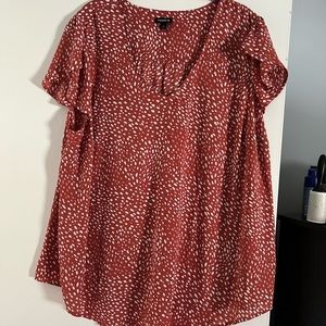 Red printed shirt Torrid size 2